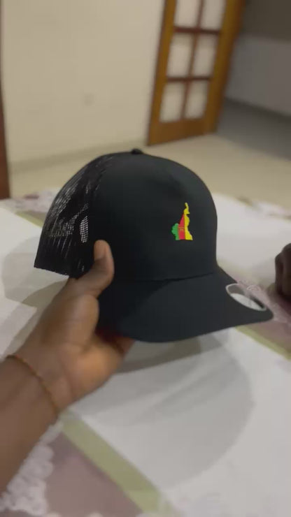 Casquette - Carte Cameroun, Version Brodé avec grillage